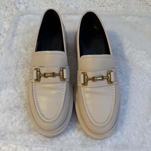 Massimo Dutti Cream Loafers with Gold Accent - Picture 1 of 3